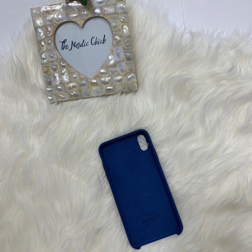 Apple Cobalt Blue Silicone Case iPhone 7 Plus NWOT Prop